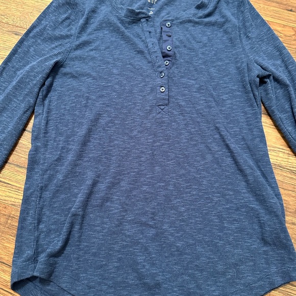 Comfy Casual Blouses (2) - Picture 4 of 8